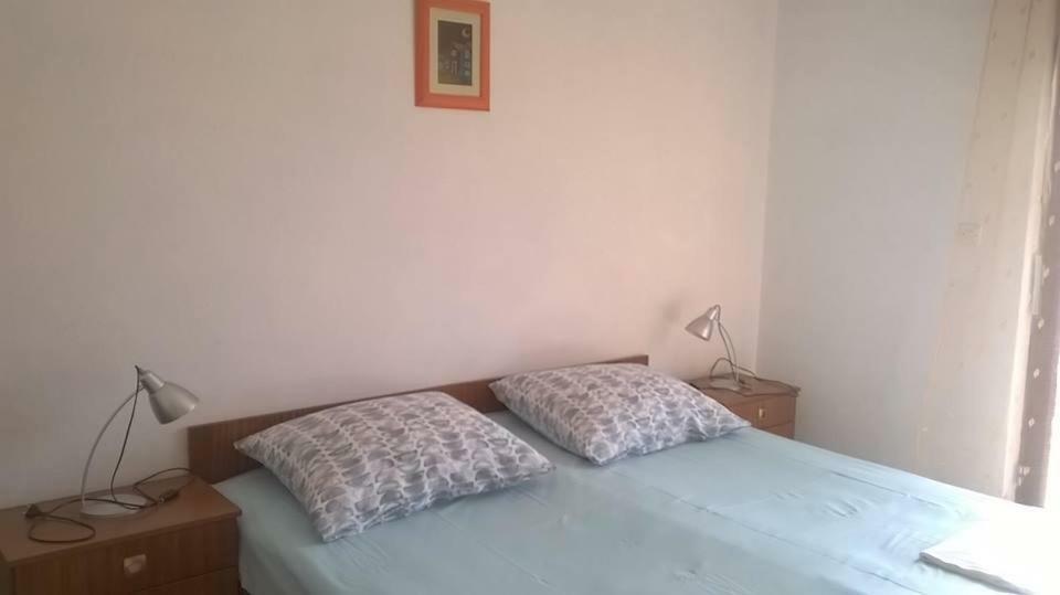 Room Rade Stari Grad  Exterior foto